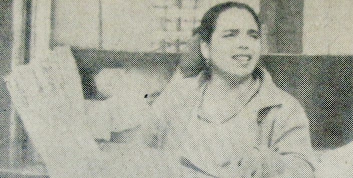 Mujer vendiendo "pan de Lota", Revista Sindical Chilena.
