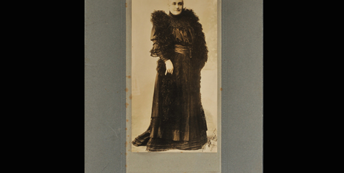 Retrato de Odber W. Heffer Bissett a Victoria Subercaseaux