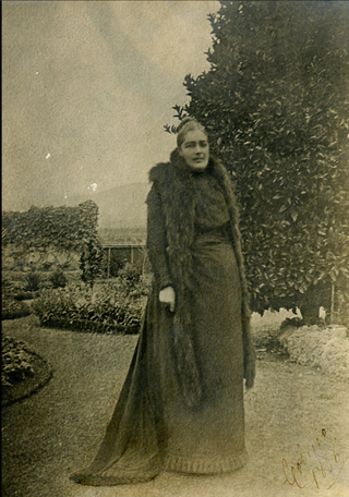 Victoria Subercaseaux, 1896